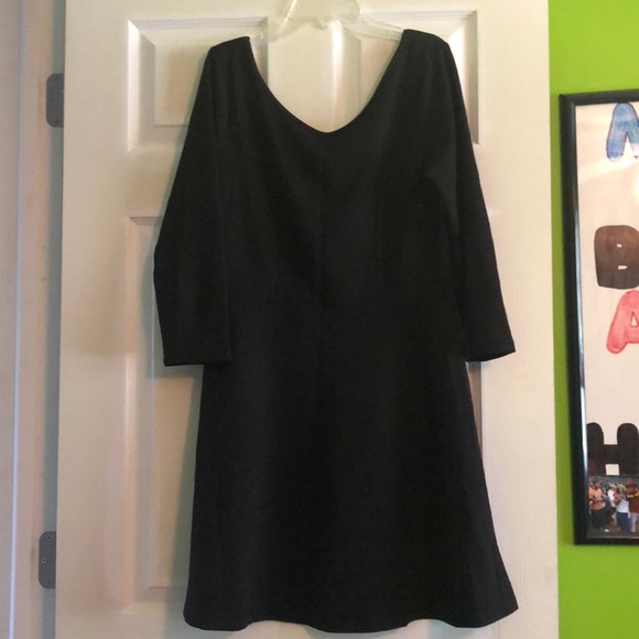 Short dress - Picture 2 of 2